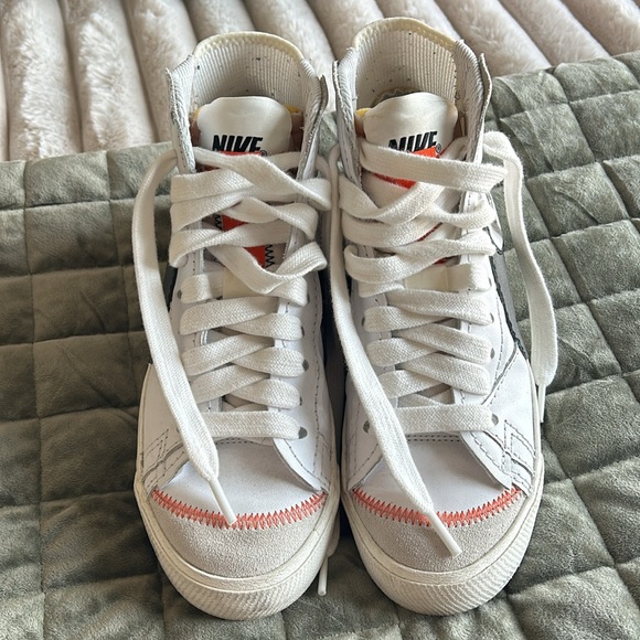 Nike trailblazers with big check - Picture 2 of 4